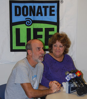 Donor James Claflin and transplant recipient Orlynda Pickens © UC Regents