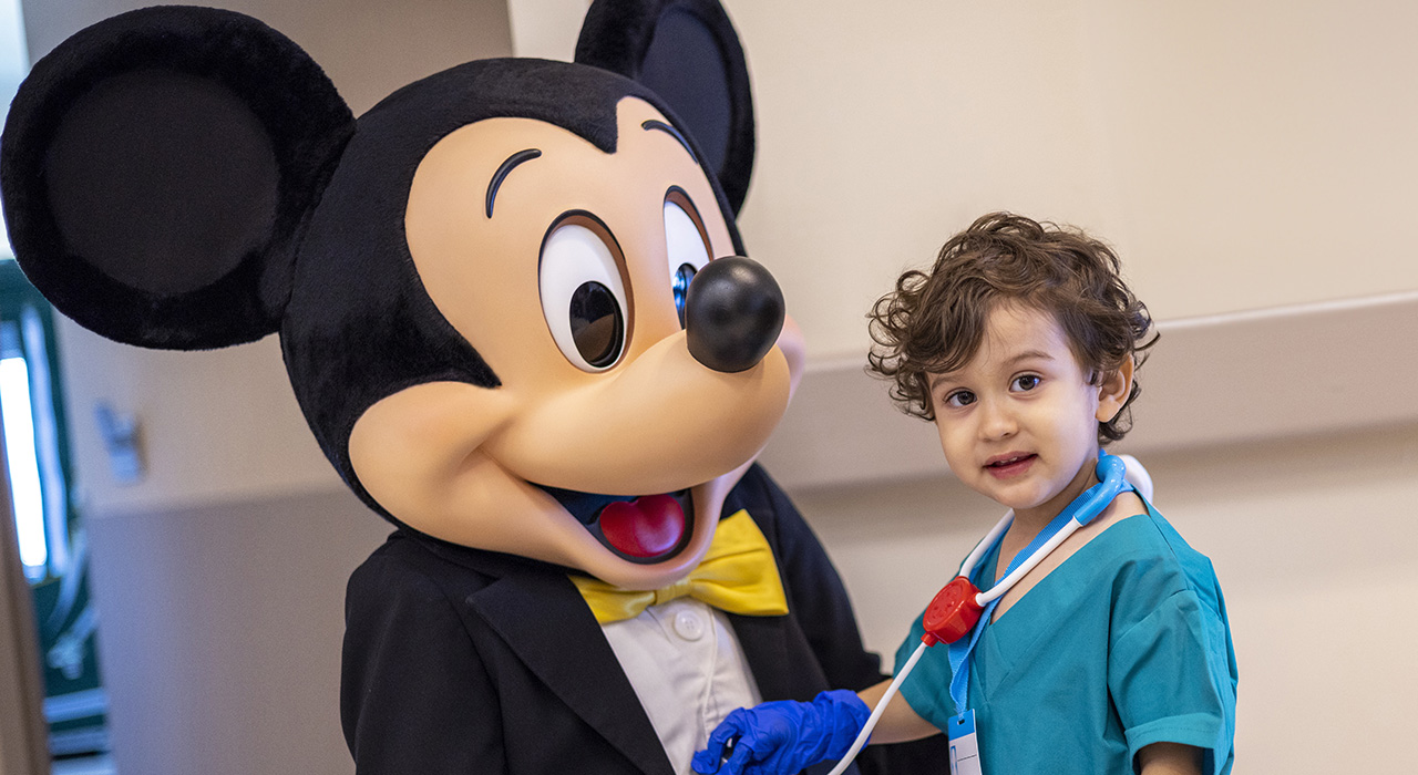 Pediatric patient with Mickey Mouse